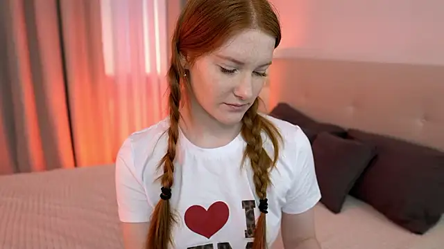 XXX chat uživo modela FiaMoor