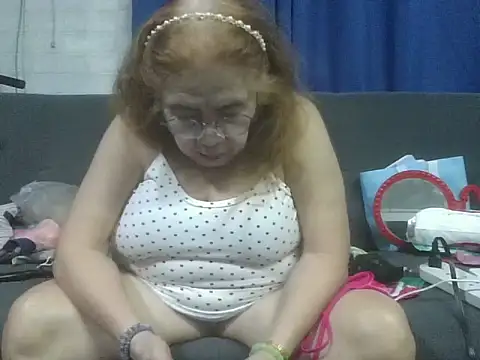 Онлайн чат XXX xloverboobsx