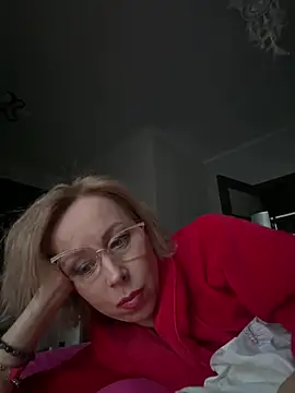 LuxuryNika 现场XXX聊天