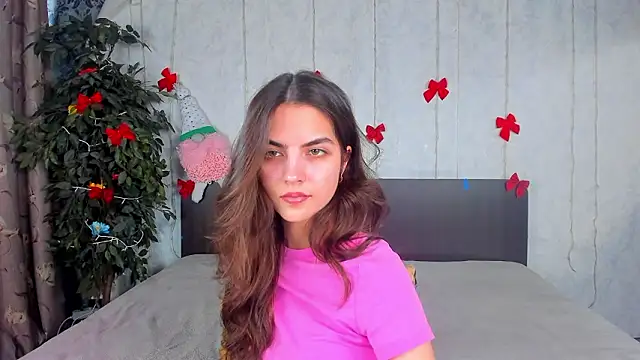 Milana_Crystal_のライブXXXチャット