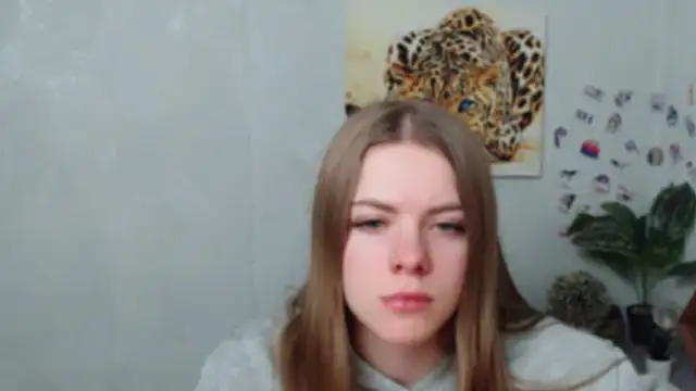 AliceFlirtt_ Live XXX-chat