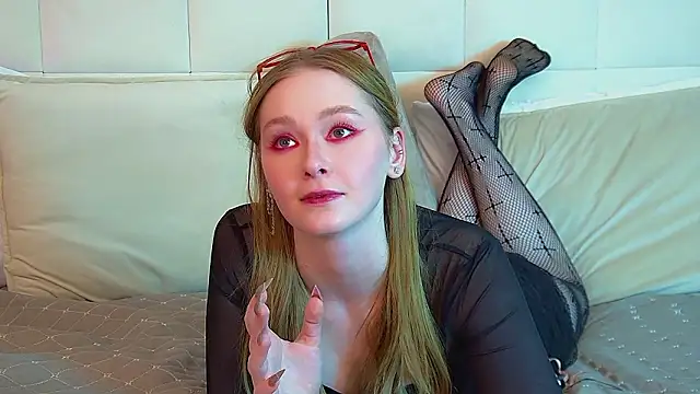 AgataFoxleyn Live XXX chat