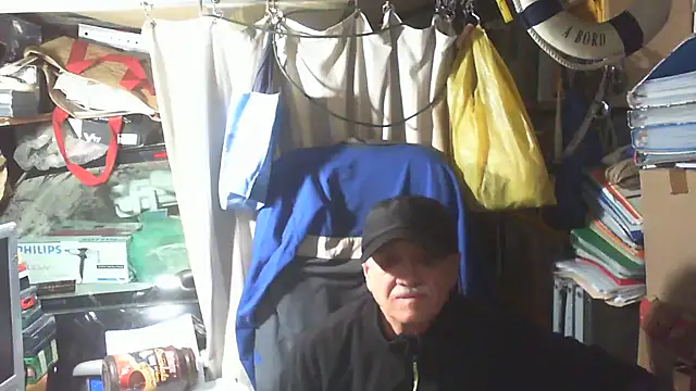 nonnomaturobisex: απευθείας συνομιλία ΧΧΧ