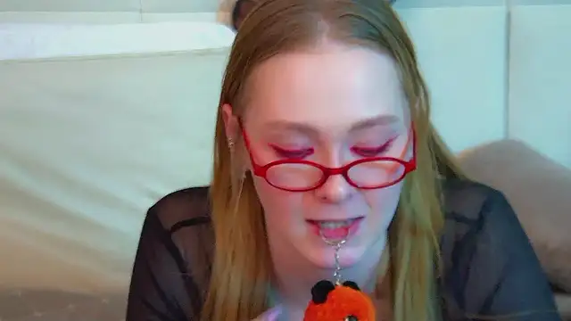 AgataFoxley élő XXX-chatje