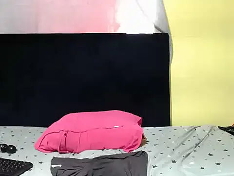 JinglynJuicy22 网络视讯表演