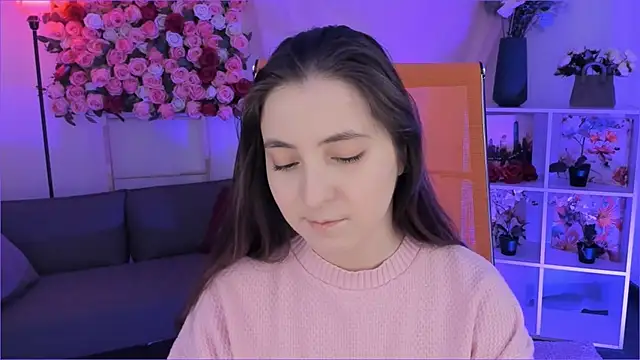 VirtuallVoyantのライブXXXチャット