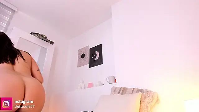 nicolette_bale Obrolan Langsung XXX