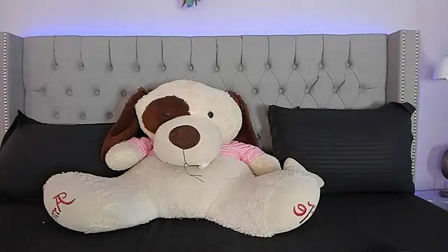 Anne_cox Chat XXX live