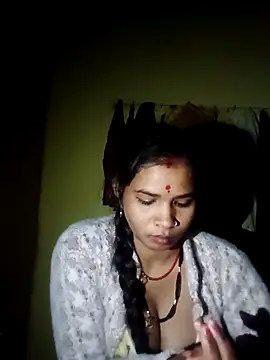 Jaya_Iyer: διαδικτυακό σόου στην κάμερα