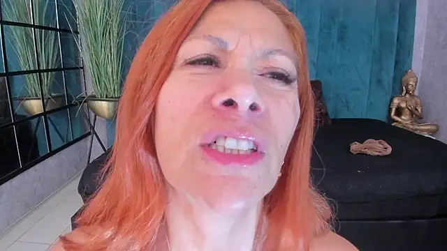 cintiagreyx Chat XXX in diretta