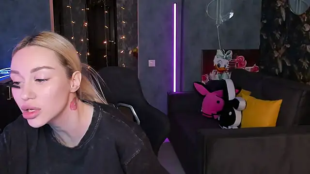 Blckmirrorr live XXX chat