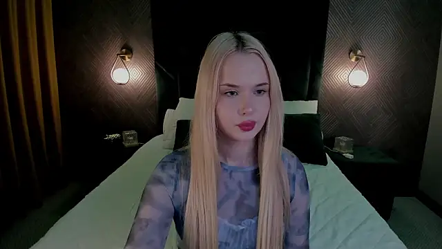 NicoletaCooper Chat XXX live