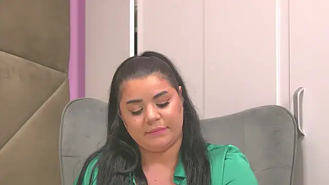 Živý XXX chat BustyMadison