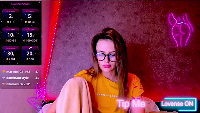 Онлайн чат XXX madina_taher