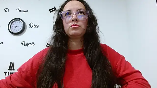 Chat +18 de ElaMurray02 ao vivo