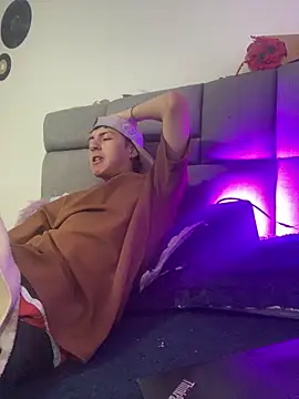 Czat XXX na żywo – NaytonFreeman