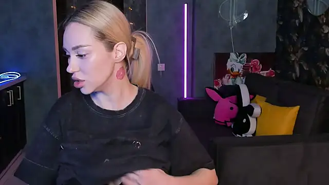 BlckmirrorrのライブXXXチャット