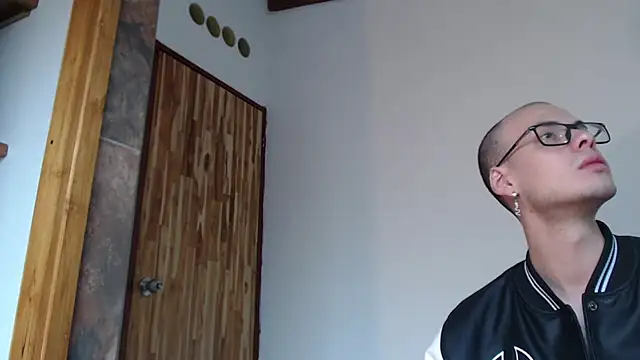 Vlad__night 现场XXX聊天