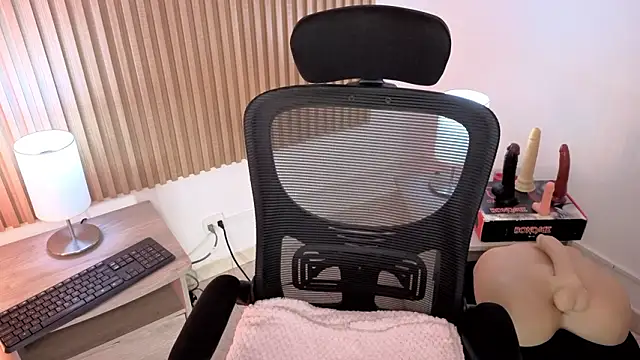 Pokazy przed kamerką – MarianL0ve