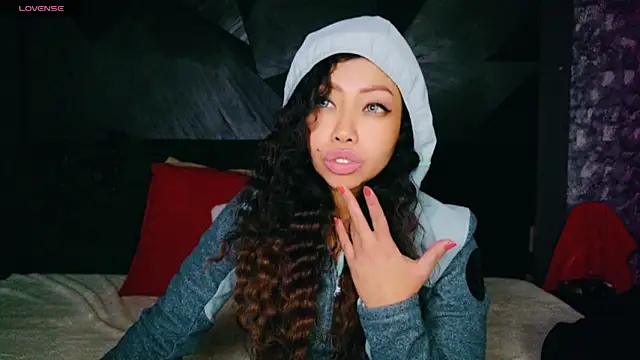 ElyaQuinn Live XXX-chat