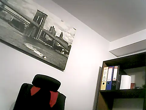 mastercharisma35 Adlı Modelin Canlı XXX Sohbeti