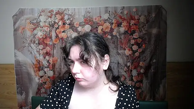 NeonilaLisova: онлайн-секс-чат