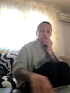 Онлайн чат XXX alythea