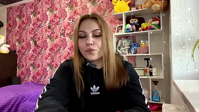 TraciBallena: απευθείας συνομιλία ΧΧΧ