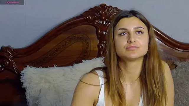 NicolePlay Chat XXX in diretta