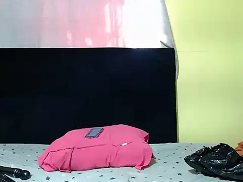 JinglynJuicy22 网络视讯表演