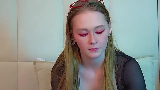 دردشة AgataFoxley الجنسية المباشرة