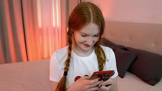 Chatroom XXX en direct de FiaMoor