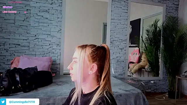 แชท XXX สดของ Reina_Cummings