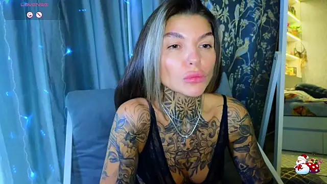 tattooedBabyy 网络视讯表演