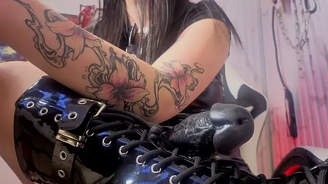 Guxplo_'s Live XXX Chat