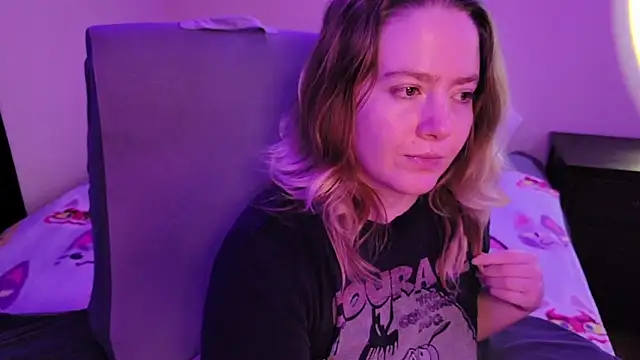 InternetFairy_XO webkamerás műsora