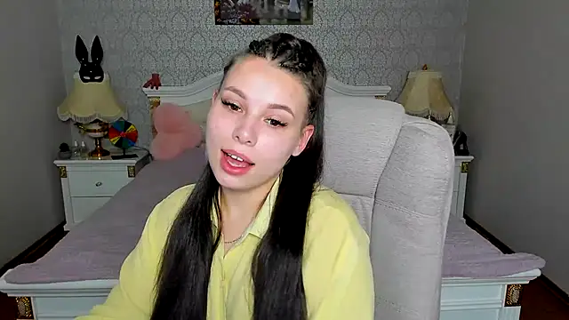 OmniaSher élő XXX-chatje