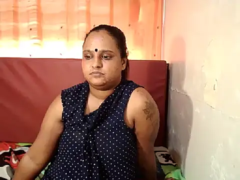 Indian_sunshine Adlı Modelin Canlı XXX Sohbeti