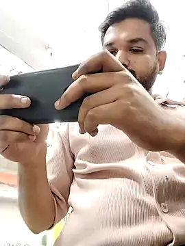 avi007p Chat XXX in diretta