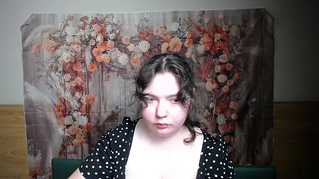 NeonilaLisova 现场XXX聊天