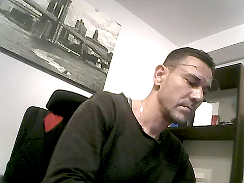 mastercharisma35: онлайн-секс-чат