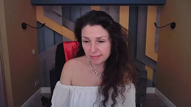 EllaLong's Live XXX Chat