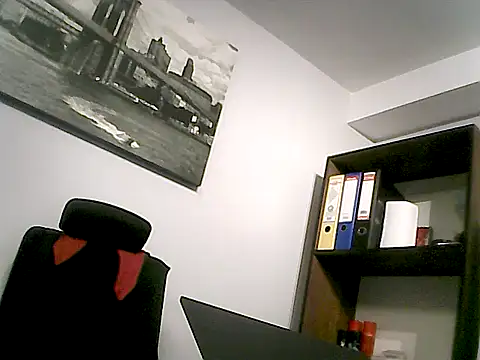 mastercharisma35 élő XXX-chatje