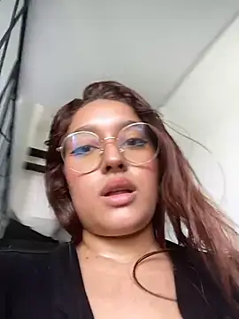 Онлайн чат XXX Emily_Vex