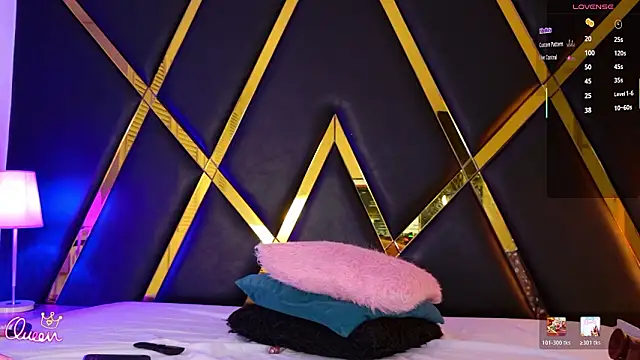 EmmaaCastro élő XXX-chatje