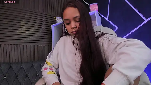 CarolineFyre live XXX chat