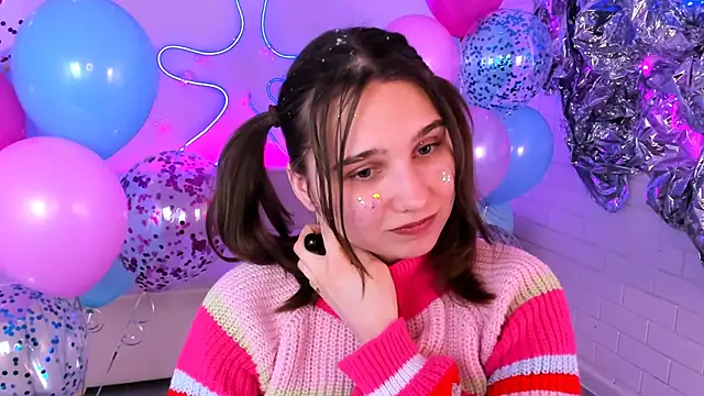 TessaMill live XXX chat