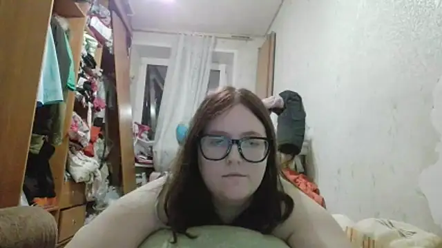 Chatroom XXX en direct de DesireMelissa