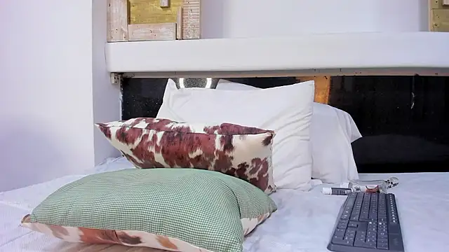 دردشة AnaTaylorr الجنسية المباشرة