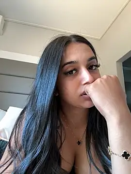 LilMisIndianx Adlı Modelin Canlı XXX Sohbeti